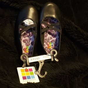 NWT girl's dress shoe